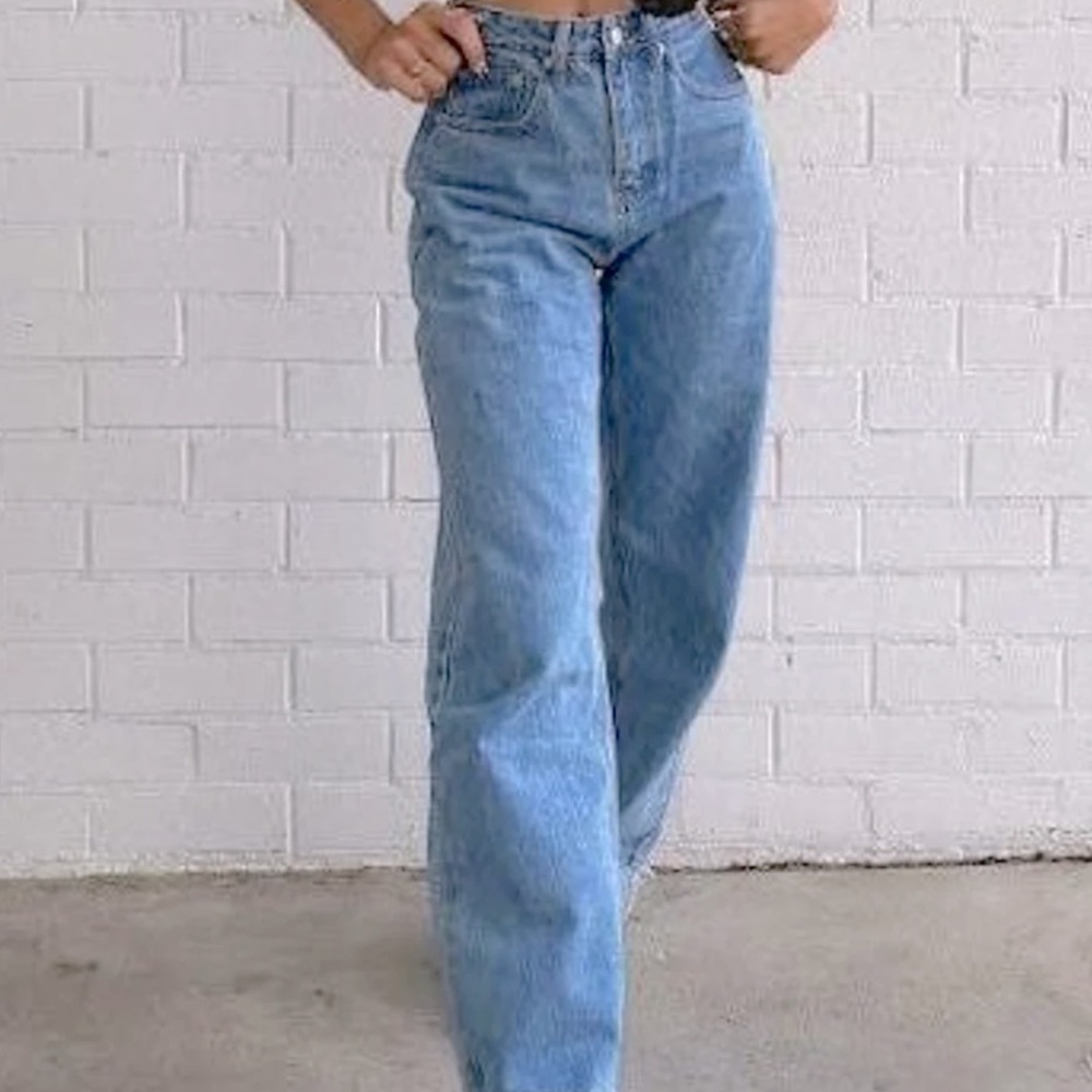 Brandy Melville 90s Jeans